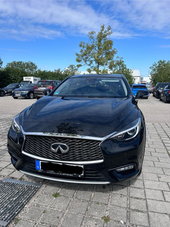 Bild des Angebotes Infiniti Q30 1.6t DCT FWD Premium Premium