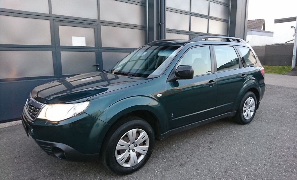 Bild des Angebotes Subaru Forester 2.0 Autom. LPG 30 Jahre Klima/AHK/TÜV27