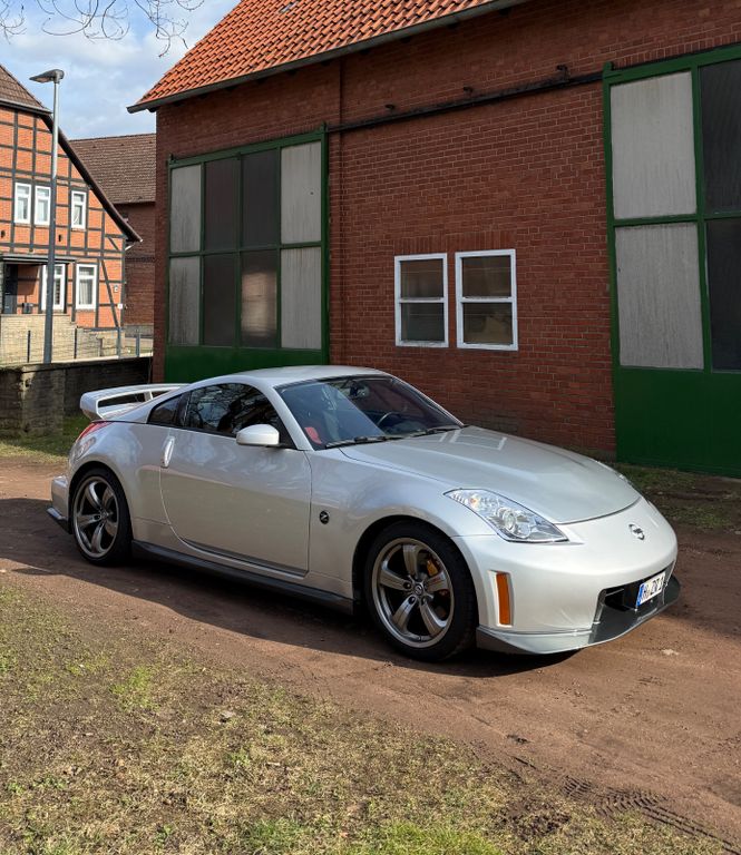 Nissan 350Z Nismo