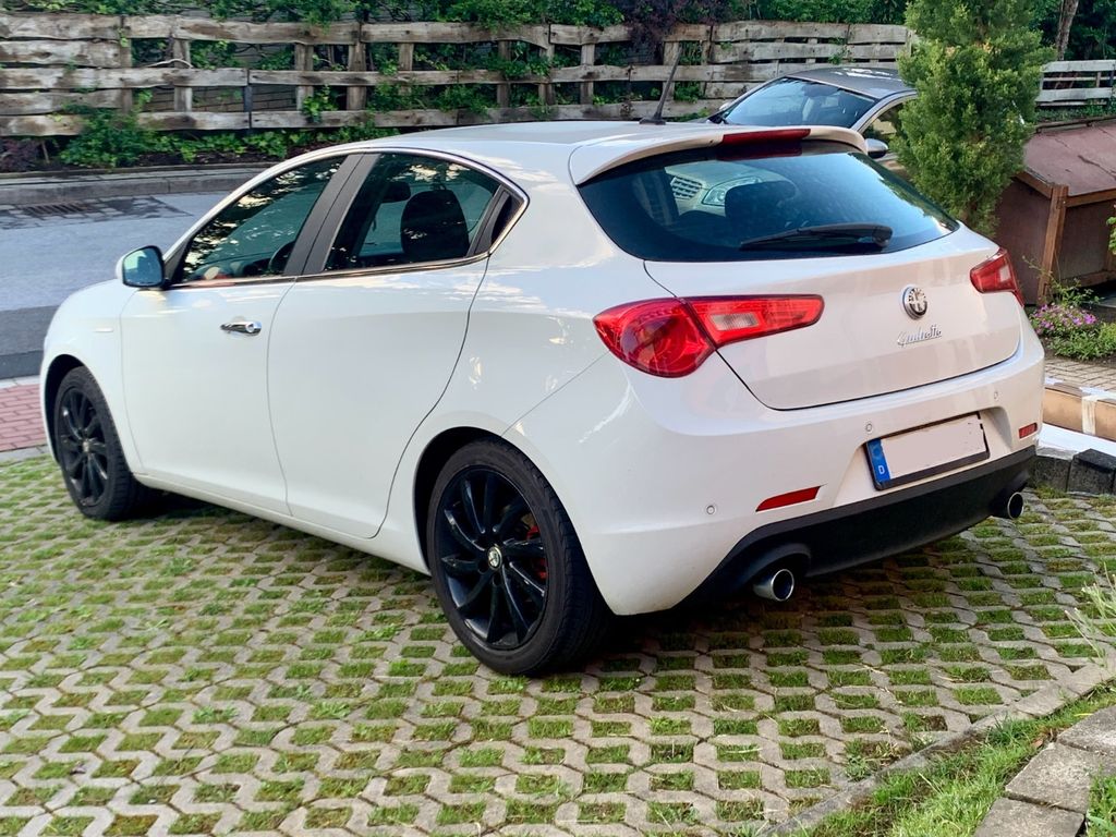 Bild des Angebotes Alfa Romeo Giulietta 2.0 JTDM 16V 110kW Turismo Diesel