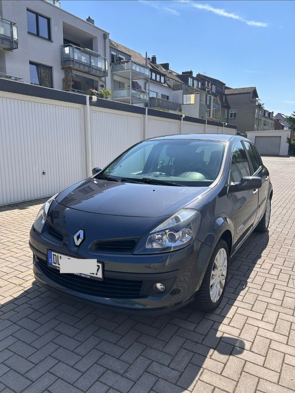Bild des Angebotes Renault Clio by Rip Curl 1.2 16V TCE Eco2 Rip Curl