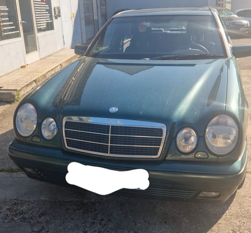 Bild des Angebotes Mercedes-Benz E 240 CLASSIC Classic