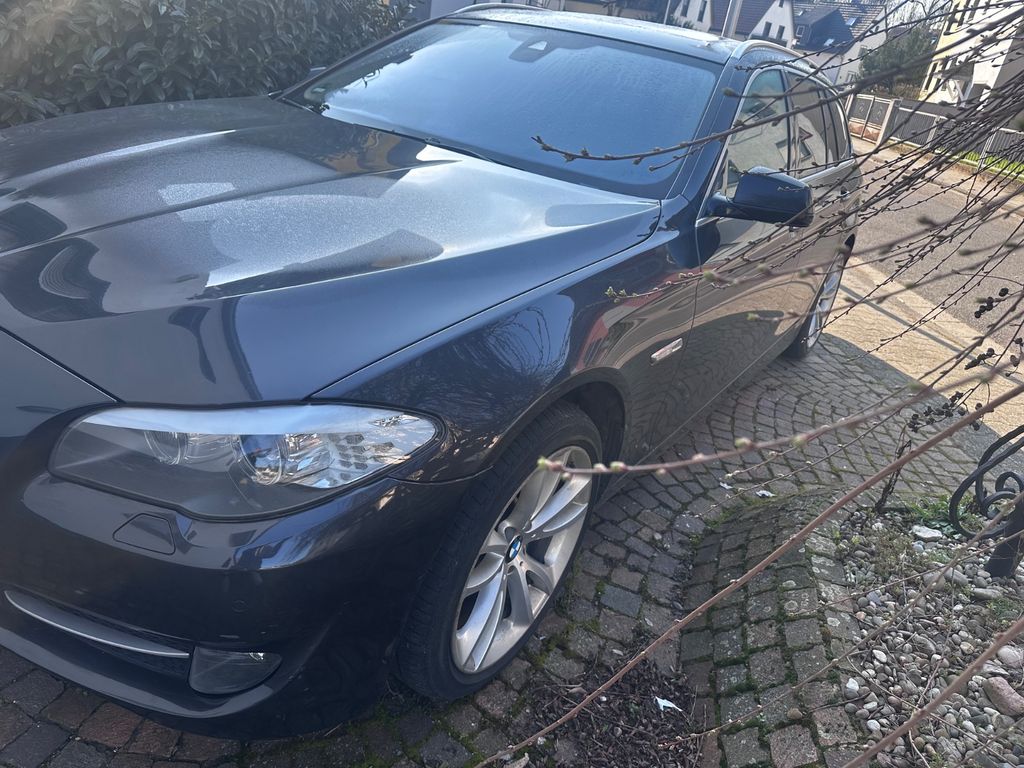 Bild des Angebotes BMW 530d xDrive Touring A Modern Line Modern Line