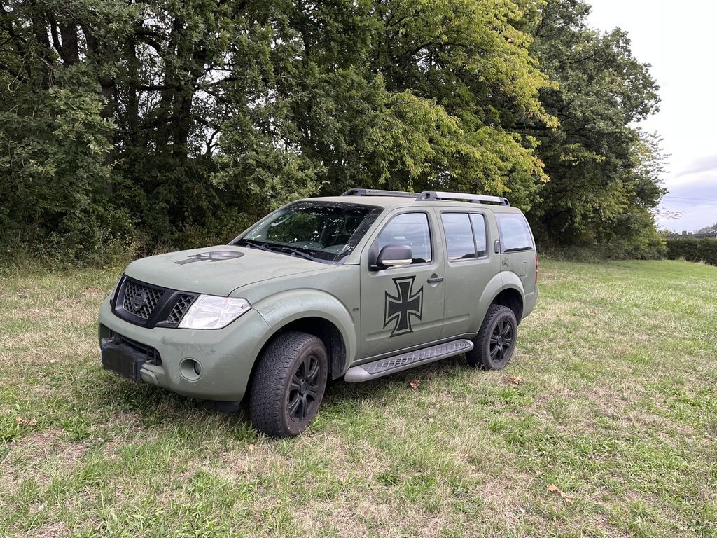 Nissan Pathfinder 2.5 dCi DPF XE 4WD XE