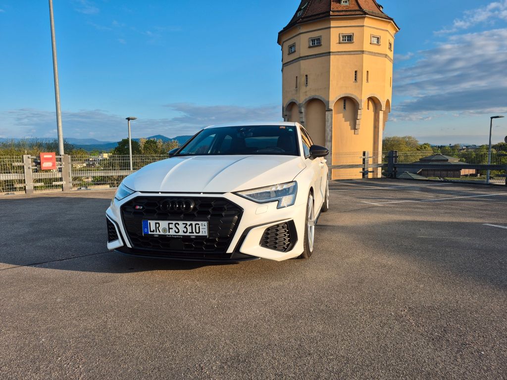 Bild des Angebotes Audi S3 Limousine Quattro/S-tronic/B&O/LED/Headup/