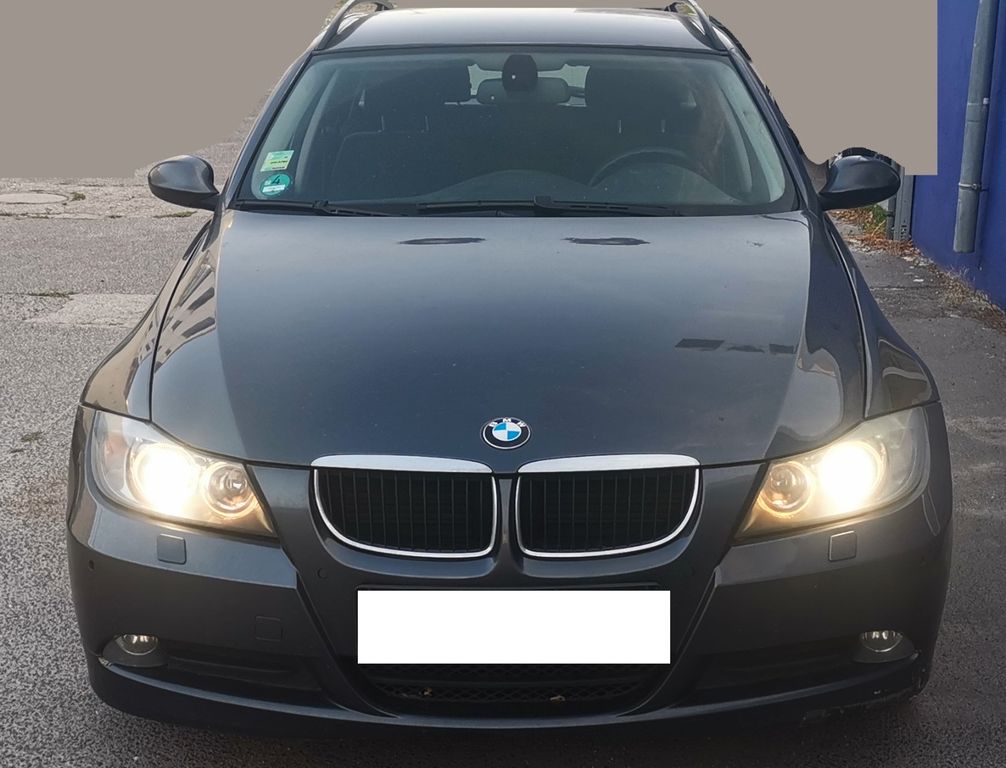 Bild des Angebotes BMW 320d AUTOMATIK NAVI Xenon 1.HAND PDC Top Zustand