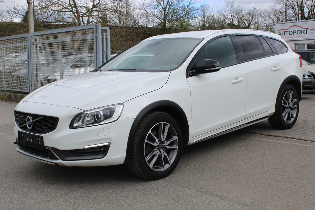 Bild des Angebotes Volvo V60 Cross Country D4 Geartronic Summum