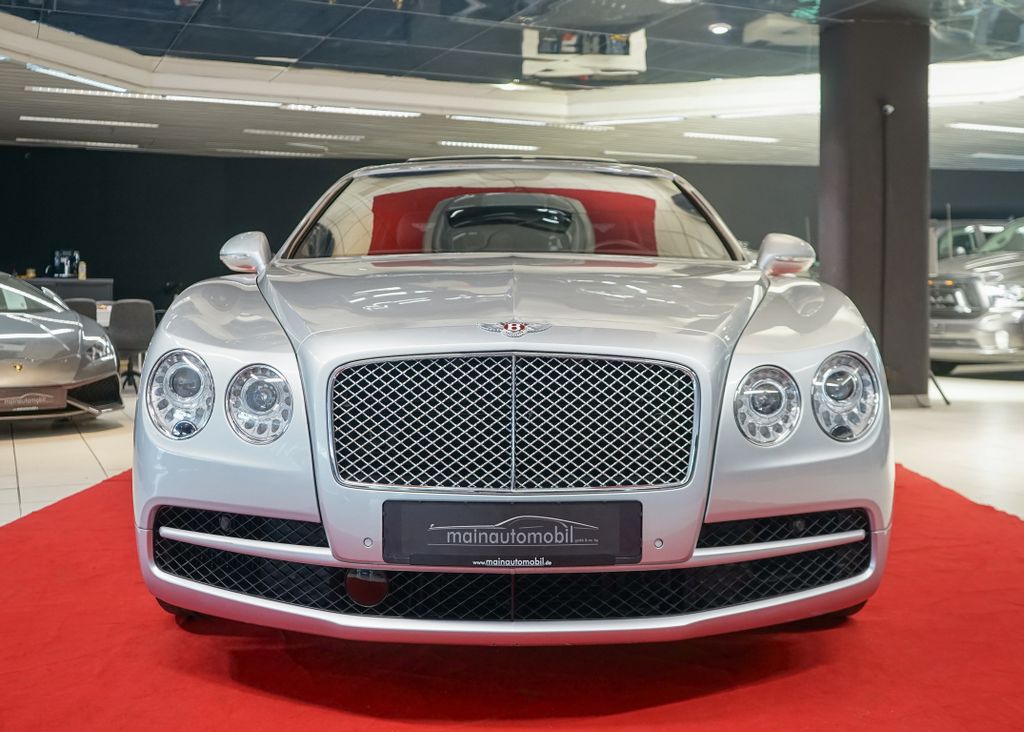 Bild des Angebotes Bentley Flying Spur Mulliner v8 ACC Massage FondEntertai
