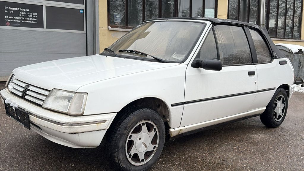 Peugeot 205 1.1 Forever Cabrio 40KW