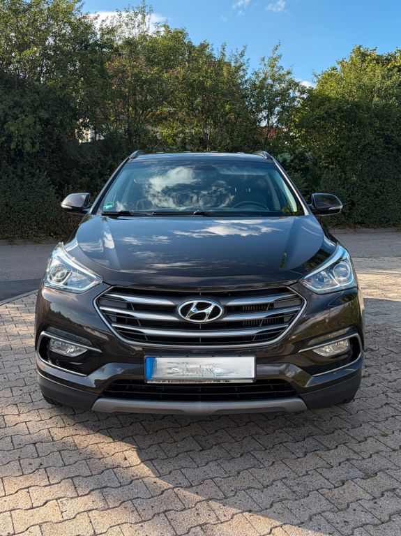Bild des Angebotes Hyundai SANTA FE 2.2 CRDi 2WD Style 7-Sitzer  TÜV NEU