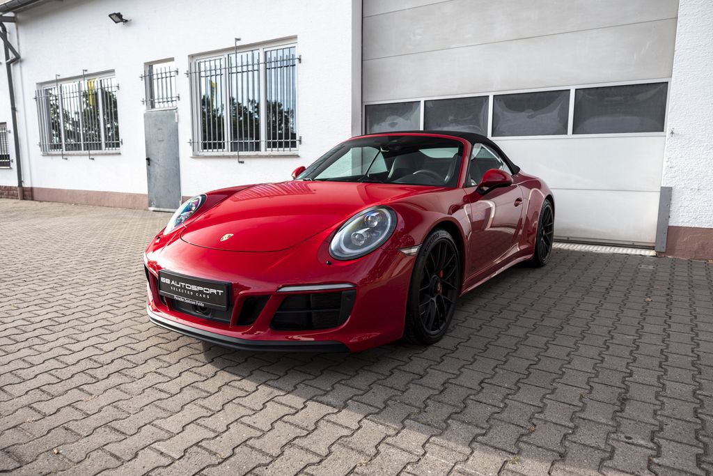 Bild des Angebotes Porsche 911 4 GTS Cabrio LIFT+PDCC+VIERRADLENKUNG+PTV+
