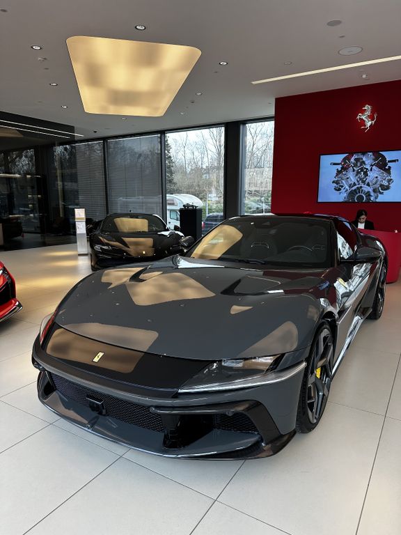 Bild des Angebotes Ferrari 12Cilindri Panorama Carbon Lift