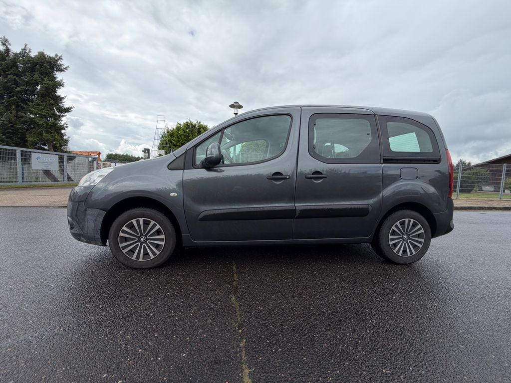 Bild des Angebotes Peugeot Partner Tepee Active(Hu-Au NEU )