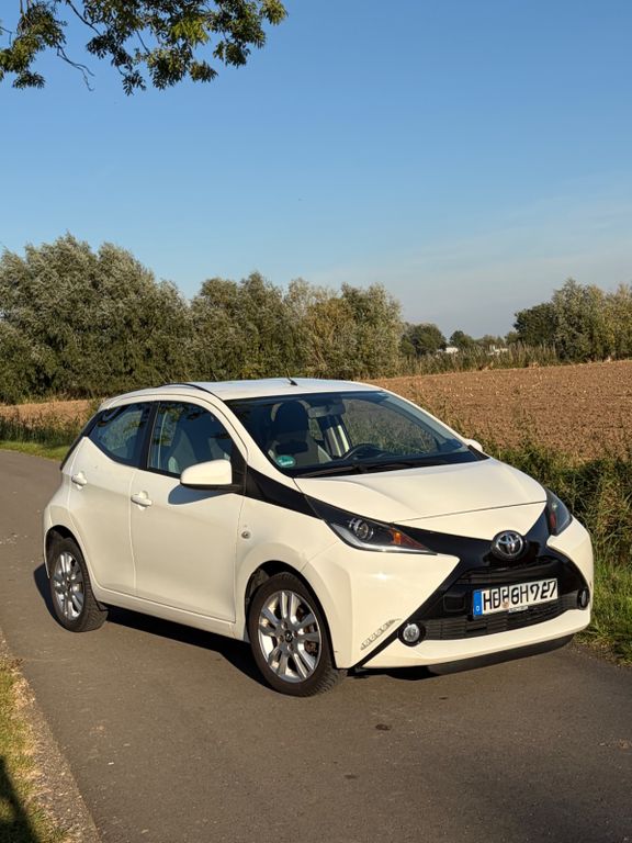Bild des Angebotes Toyota Aygo (X) 1,0-l-VVT-i x-play touch x-play touch