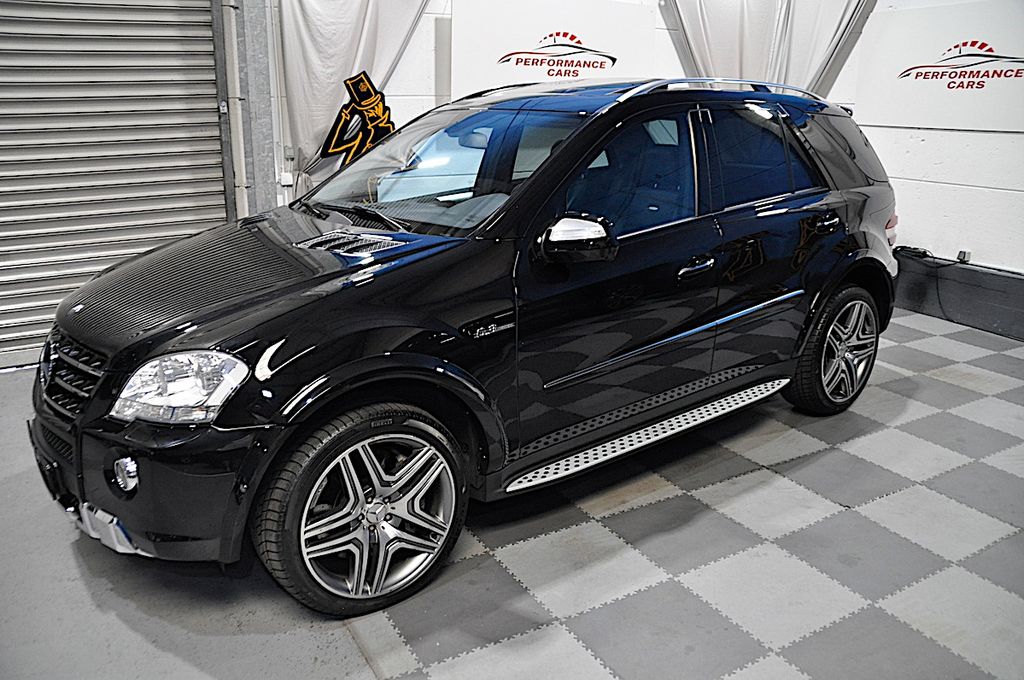 Bild des Angebotes Mercedes-Benz ML 63 AMG 4MATIC