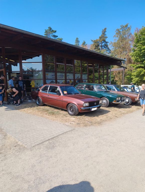 Opel Ascona B 2.0S, Recaro, ATS Klassik, Fahrwerk