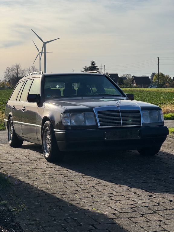 Bild des Angebotes Mercedes-Benz 220TE + BBS Felgen