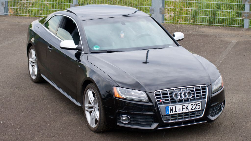 Bild des Angebotes Audi S5 4.2 FSI quattro -