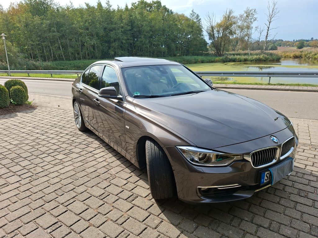 Bild des Angebotes BMW 328i Luxury Line, Automatik, HUD, Harman/Kardon