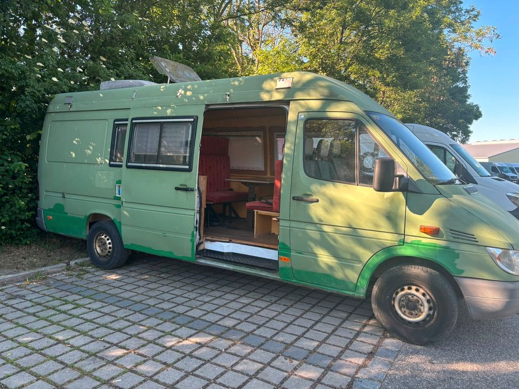 Bild des Angebotes Mercedes-Benz Sprinter 313 CDI Wohnmobil Camper Tempomat Klima
