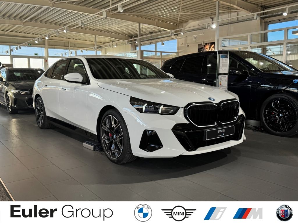 Bild des Angebotes BMW i5 eDrive40 Limousine Sportpaket HUD AHK-klappba