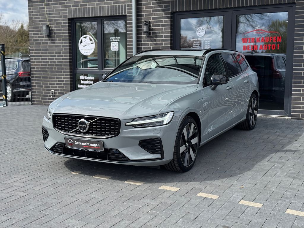 Bild des Angebotes Volvo V60 Kombi Plus Dark Recharge Plug-In Hybrid AWD