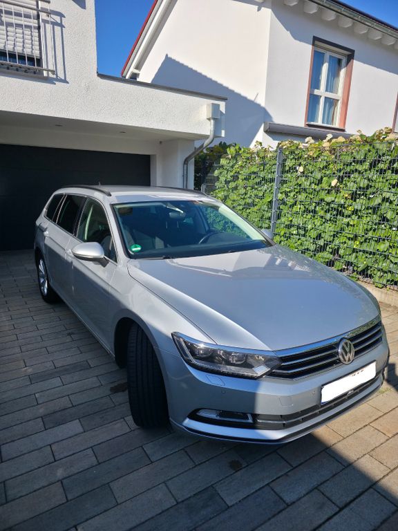 Bild des Angebotes Volkswagen Passat Variant 2.0 TDI SCR DSG Comfortline V...