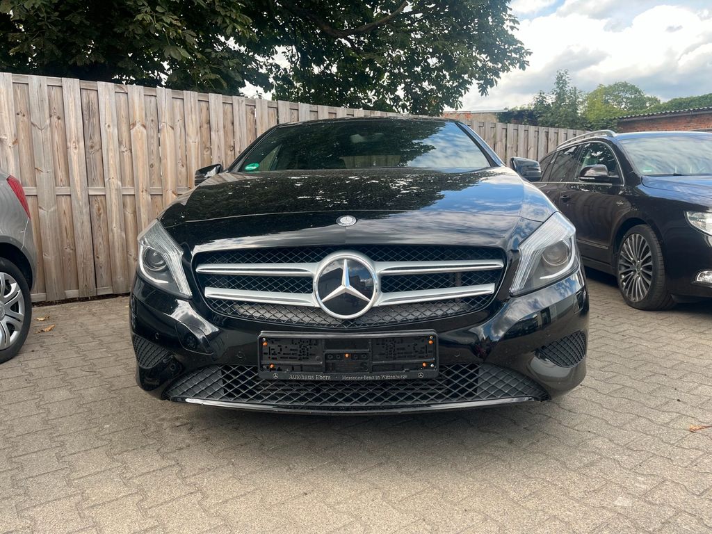 Bild des Angebotes Mercedes-Benz A 180 Urban BE Automatik Xen Navi Shz PDC HUneu