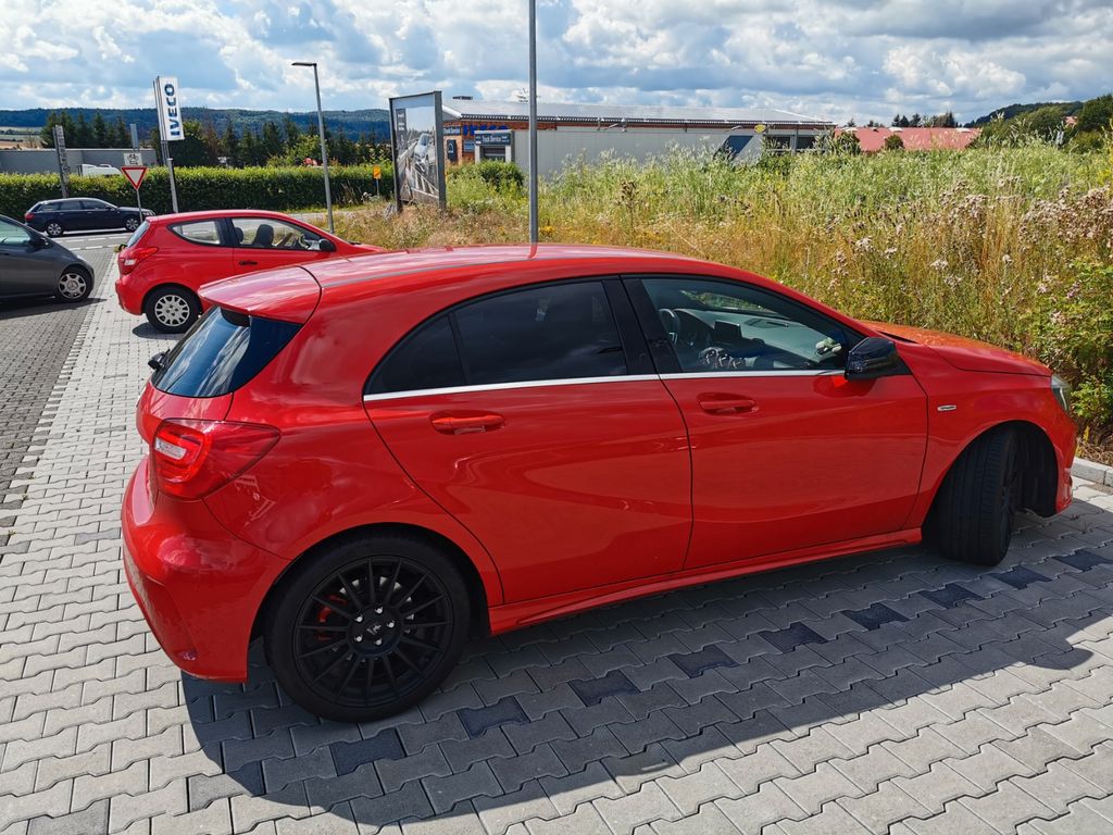 Bild des Angebotes Mercedes-Benz A 250 AMG Line DCT AMG Line