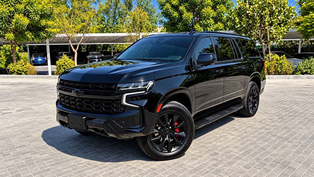 Bild des Angebotes Chevrolet BLACK-360°-NAVI-STERNHIMMEL-AHK-8SITZER-4X4-V8-