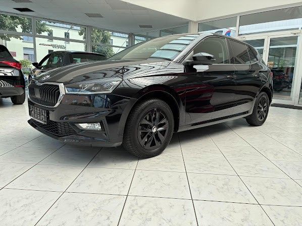 Skoda Fabia Style LED SmartLink PDC Klimaautomatic