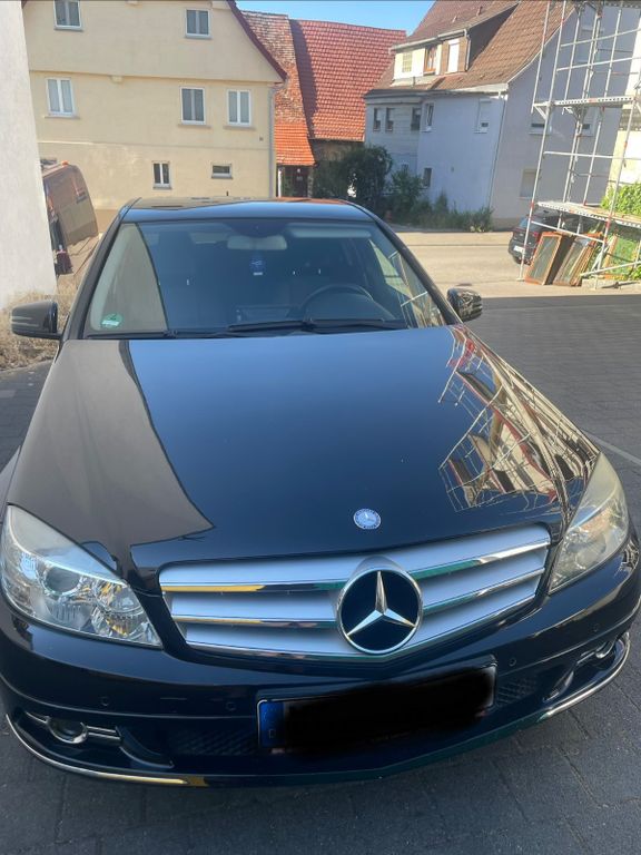 Bild des Angebotes Mercedes-Benz C200 aus dem Bj 2011
