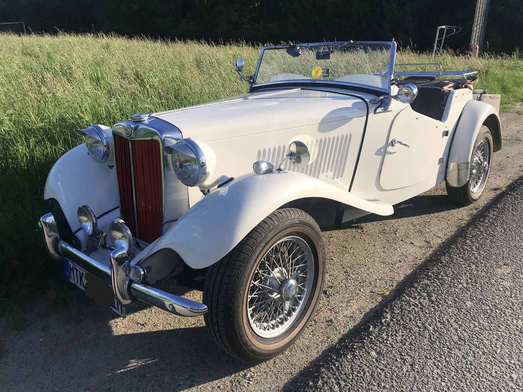 Bild des Angebotes MG TD weiss, matching numbers