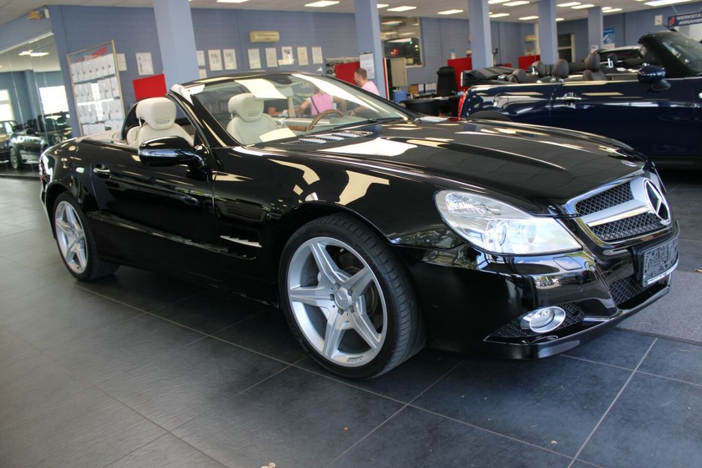 Bild des Angebotes Mercedes-Benz SL 300 SL 350 7G-TRONIC Cabrio