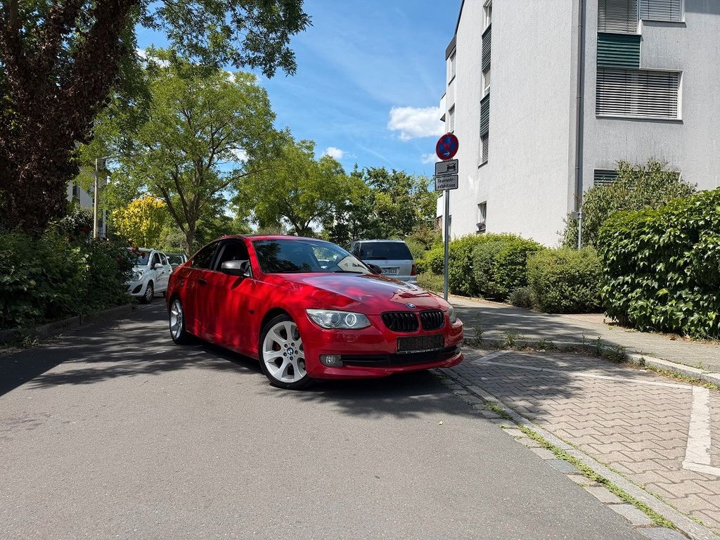 Bild des Angebotes BMW 325i Coupé.  3.0i.  6-Zyl.  Klima. Navi.