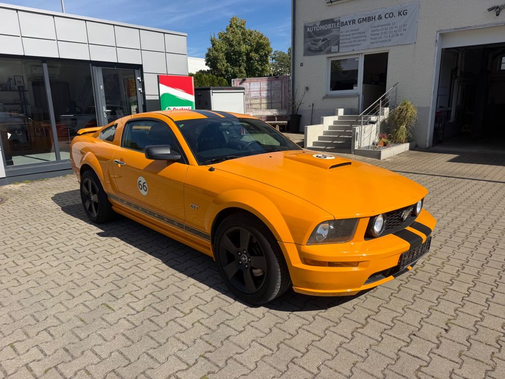 Ford Mustang  GT 4.6