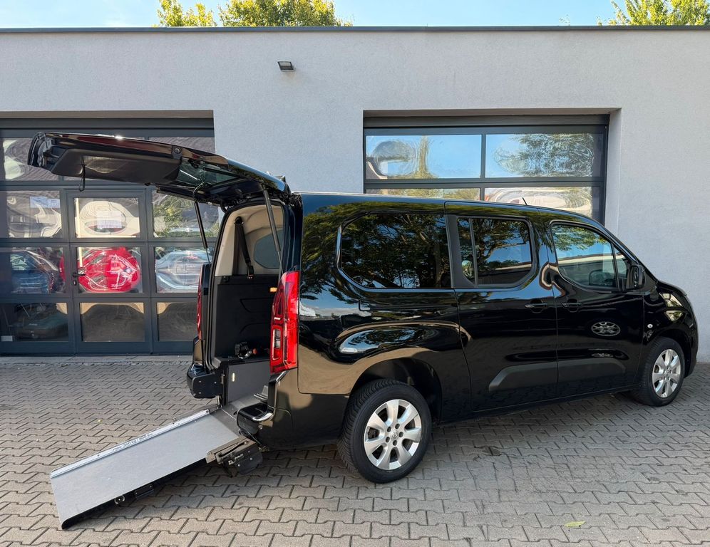Bild des Angebotes Opel Combo Elektro Behindertengerecht Rollstuhlrampe