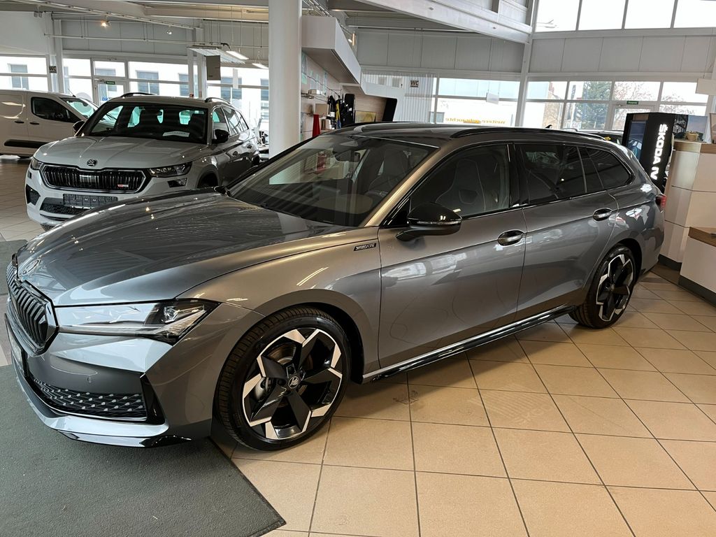 Bild des Angebotes Skoda Superb IV Combi 1.5 TSI mHEV 110 kW Sportline TZ