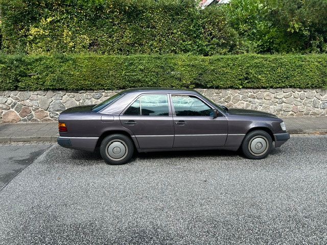 Bild des Angebotes Mercedes-Benz 200D (Diesel)