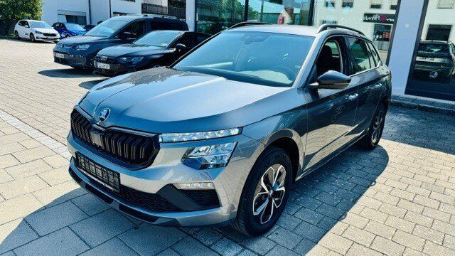 Bild des Angebotes Skoda Kamiq 1.5 TSI DSG AHK black Pak. GV5/Shz/Kamera