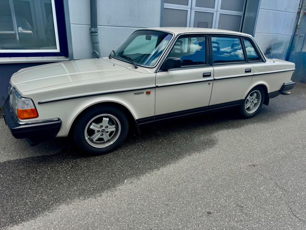 Bild des Angebotes Volvo 240 / 244 H-Kennzeichen