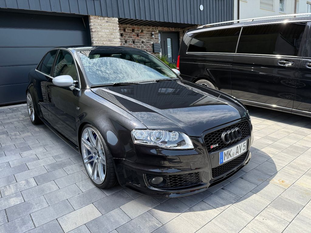 Bild des Angebotes Audi RS4 B7 4.2 quattro - Keramik, Recaro, Carbon