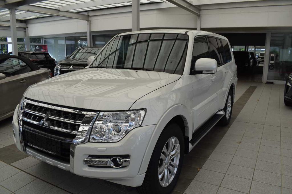 Bild des Angebotes Mitsubishi Pajero 5-Türer Diamant Edition 3.2 DI-D Automati