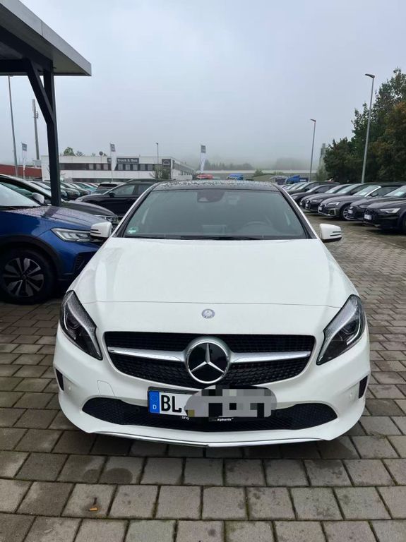 Bild des Angebotes Mercedes-Benz A 180 -Benzin/Automatik/TÜV neu bis 05/2027,