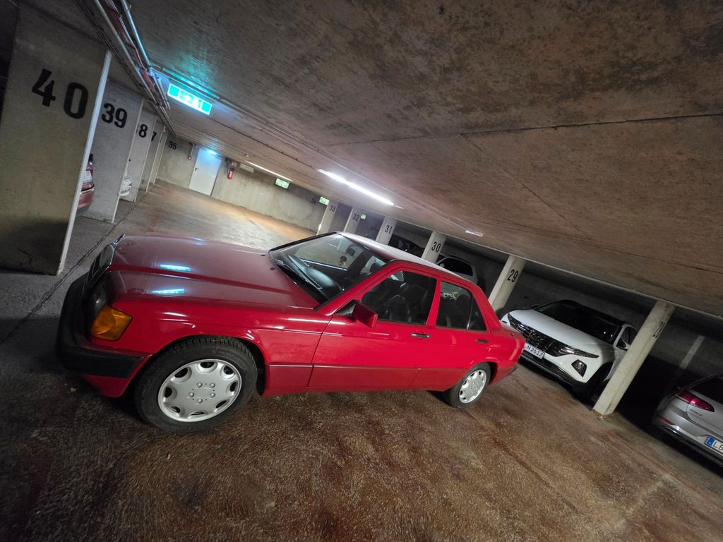 Mercedes-Benz 190
