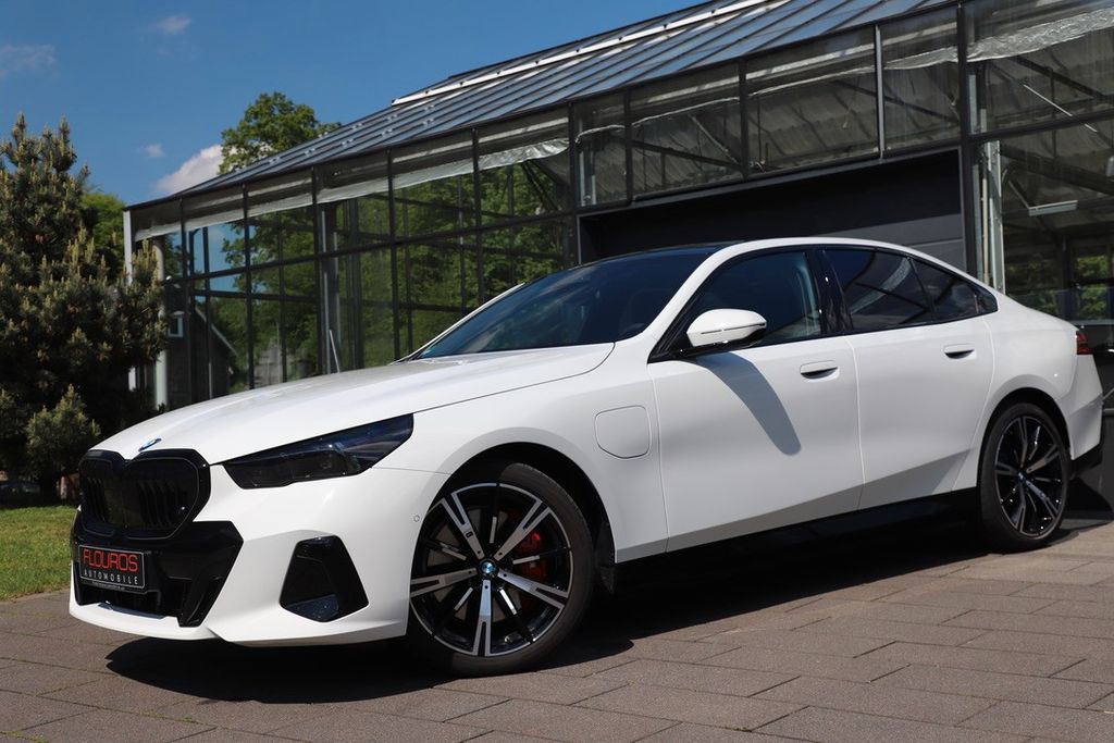 Bild des Angebotes BMW 550 e xDrive M Sport Pro Pano AHK