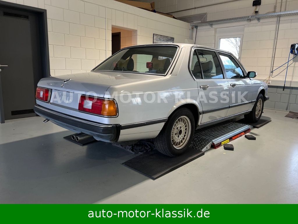 Bild des Angebotes BMW 735i Aut. I  E23  I. 1. Hd.,  32'Tkm!