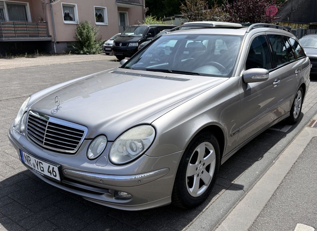 Bild des Angebotes Mercedes-Benz E 280 CDI T-Modell AVANTGARDE LEDER SCHIEBEDACH
