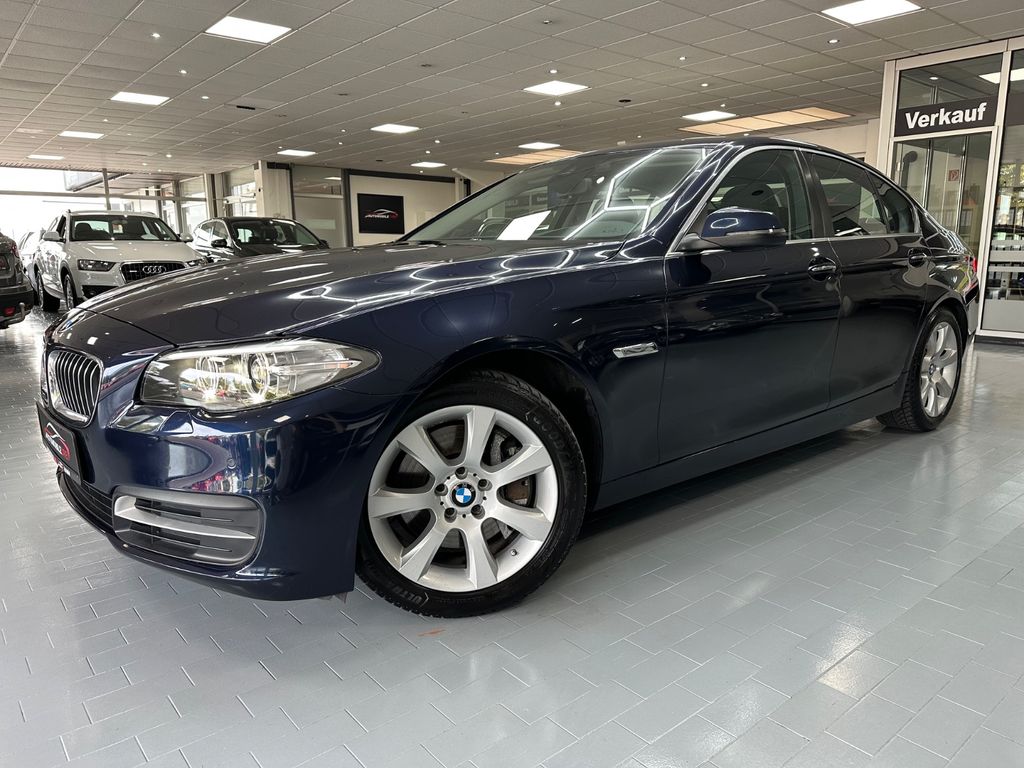 Bild des Angebotes BMW 528 i xDrive/ Schiebedach/ Head up/ Leder