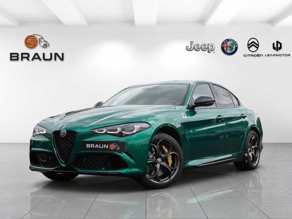 Alfa Romeo Giulia 2.9 V6 Bi-Turbo Quadrifoglio ORO 11/83